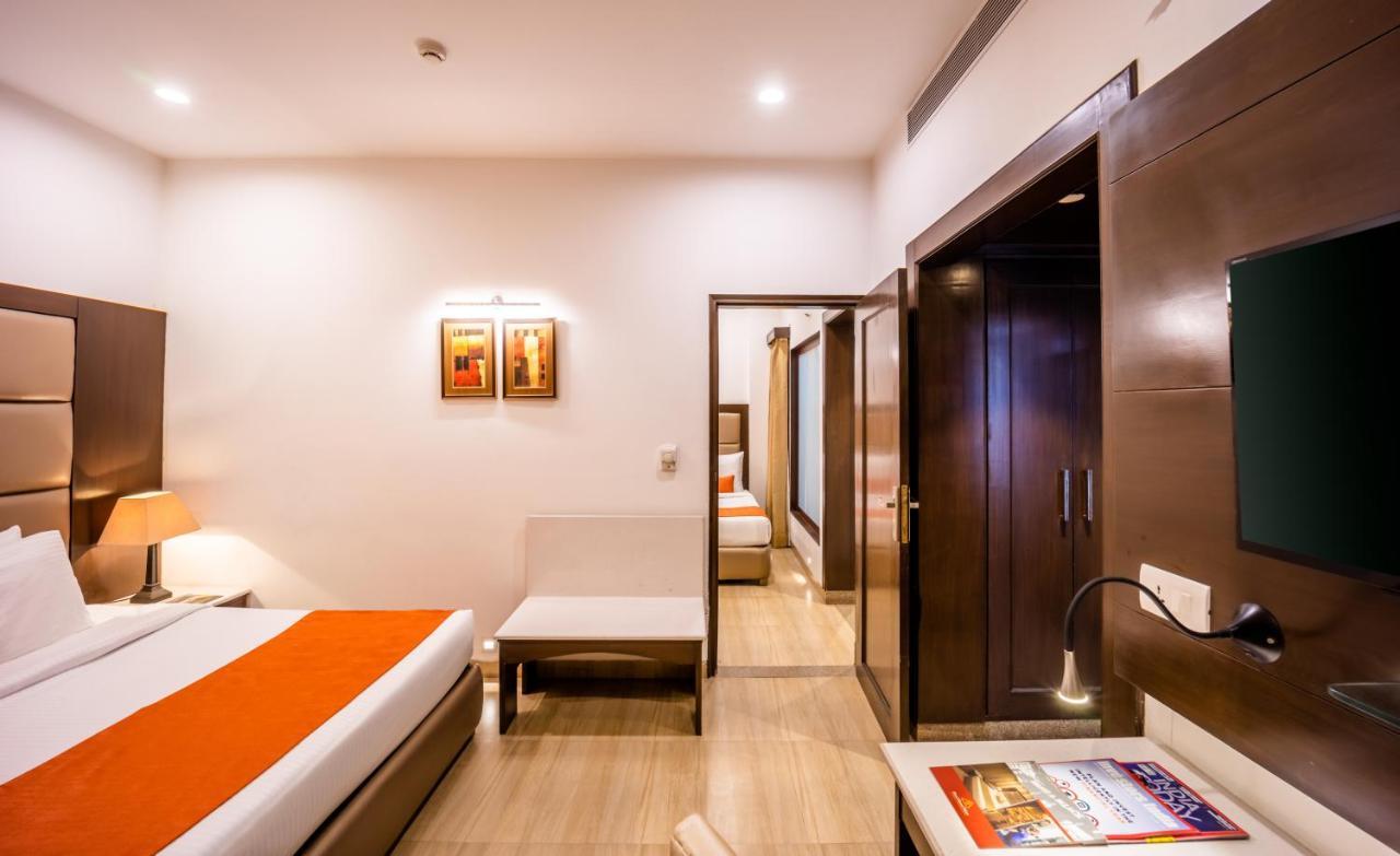 Hotel Shanti Palace Mahipalpur Нью-Дели Экстерьер фото