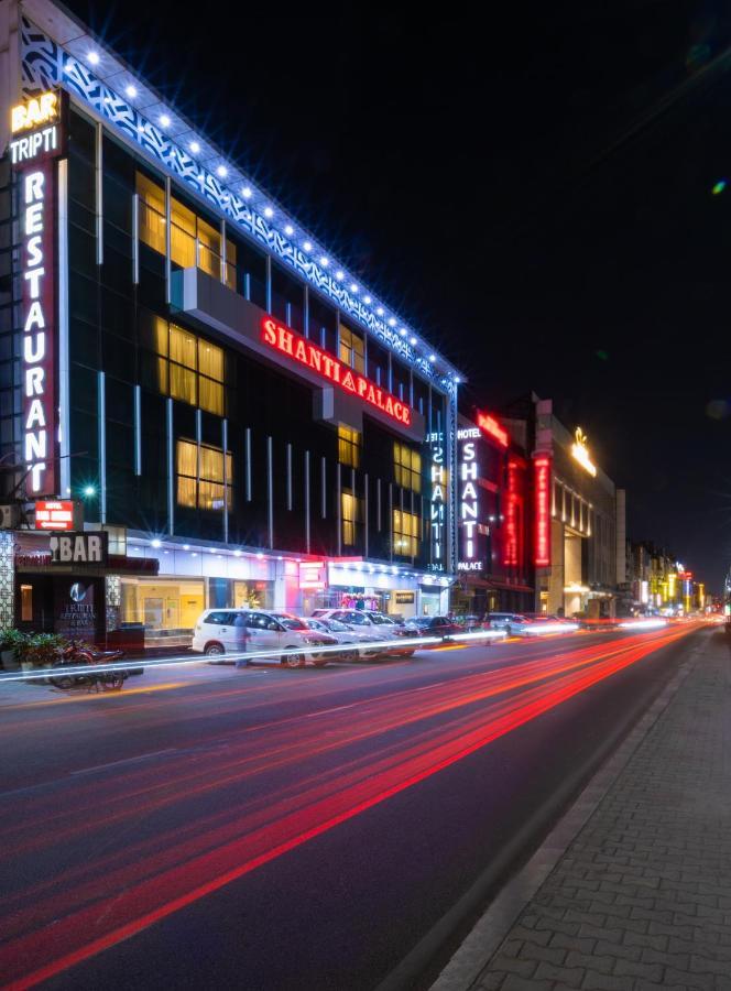 Hotel Shanti Palace Mahipalpur Нью-Дели Экстерьер фото