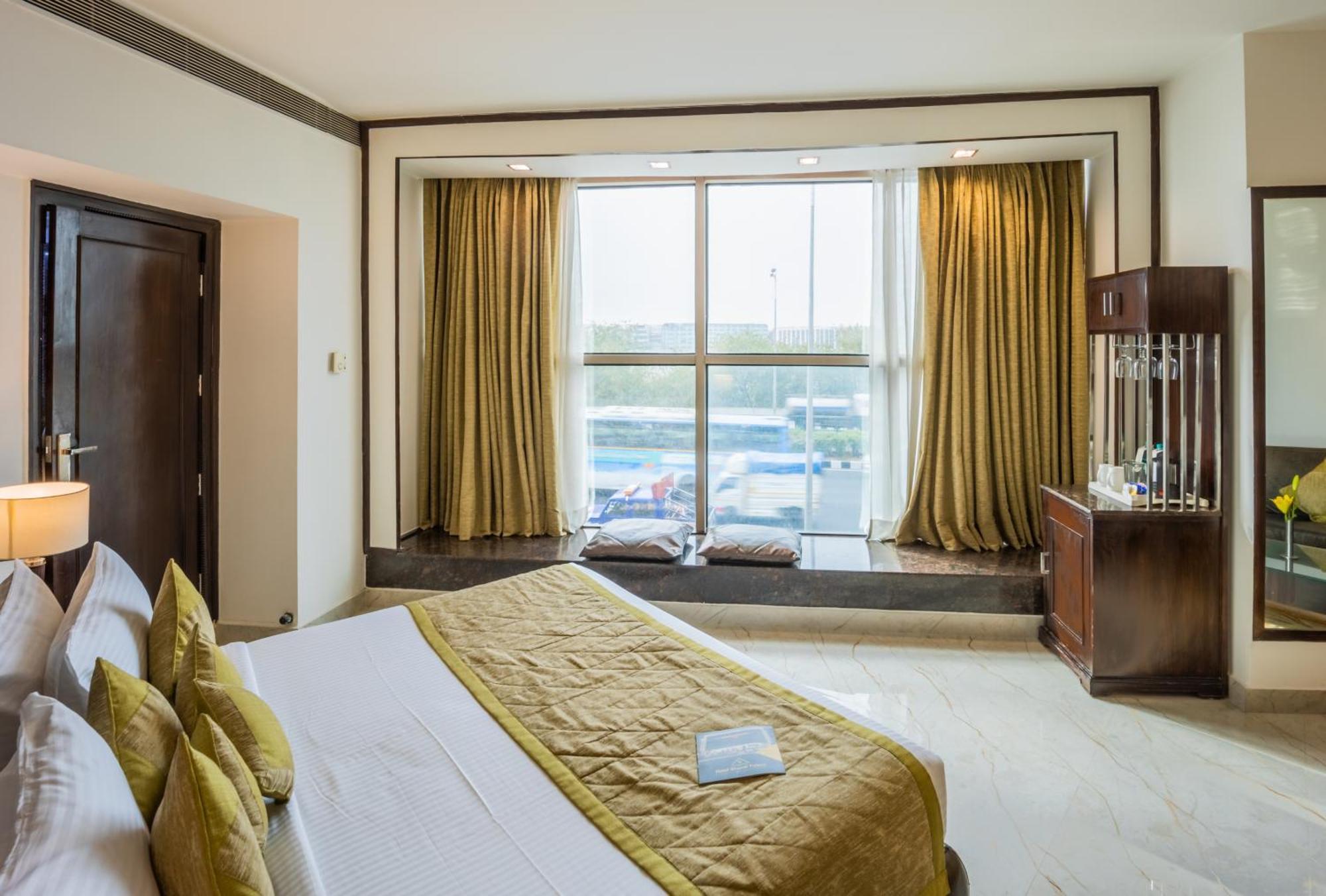 Hotel Shanti Palace Mahipalpur Нью-Дели Экстерьер фото